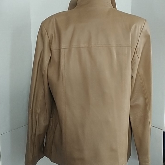 Nuage cGc Collection. Classic Tan Leather Jacket M - Picture 5 of 13
